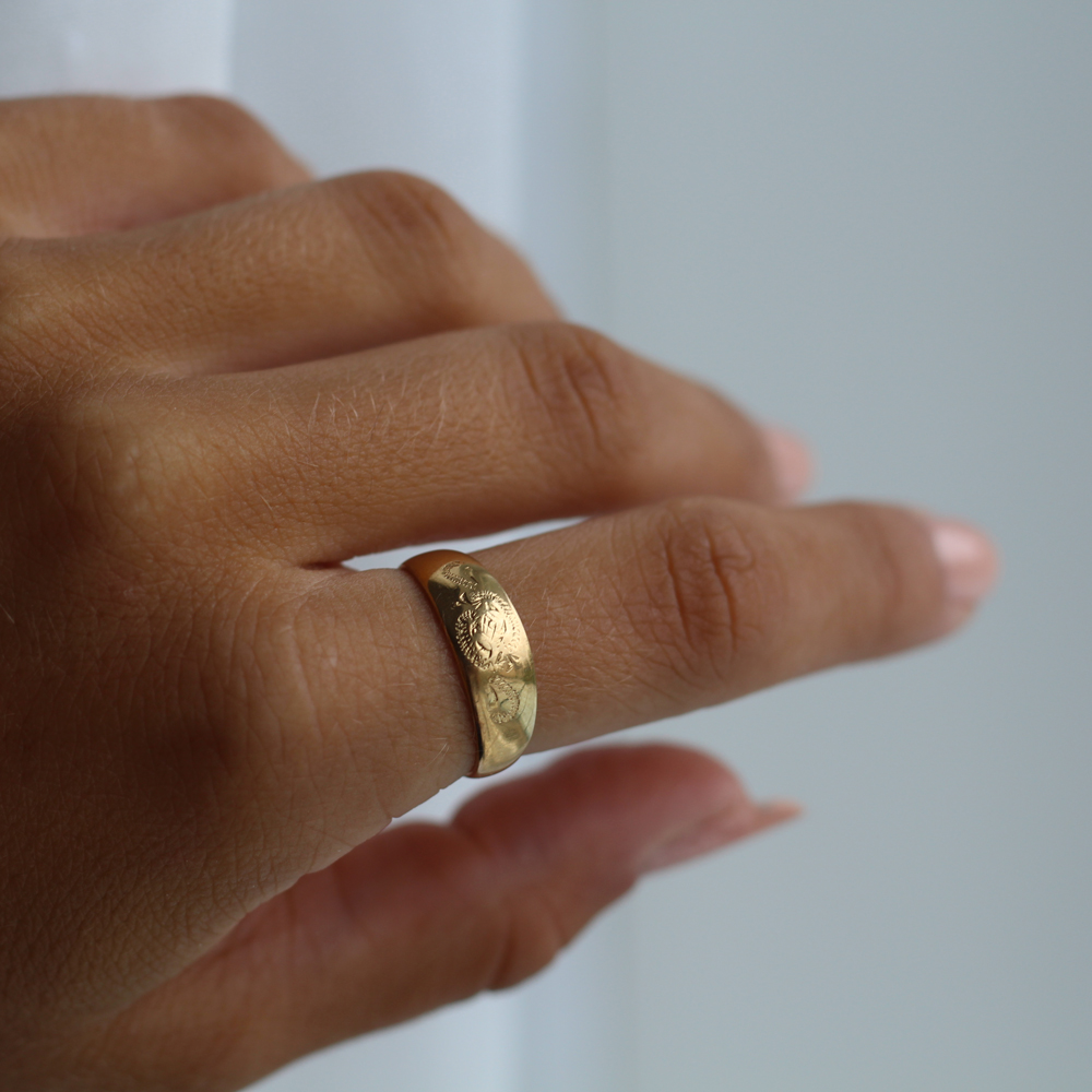 Guldring 18k m. mönster