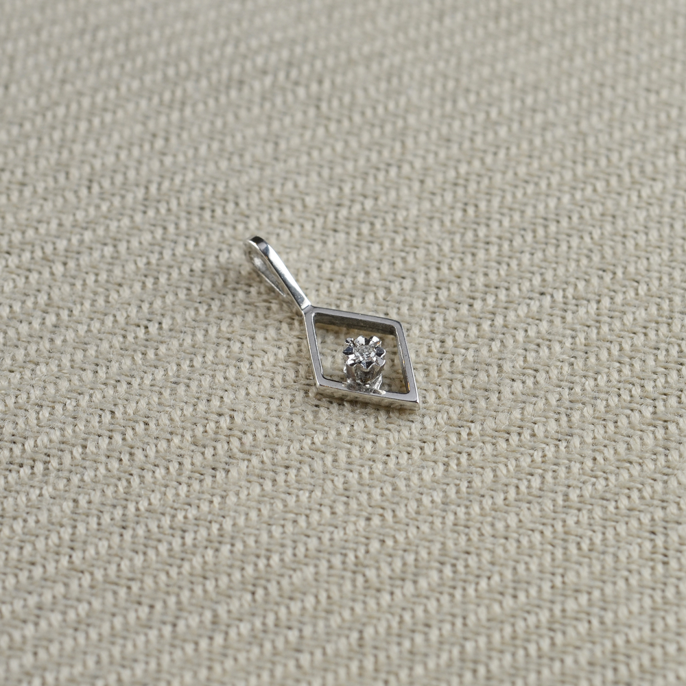 Hänge 18k vitguld m. diamant