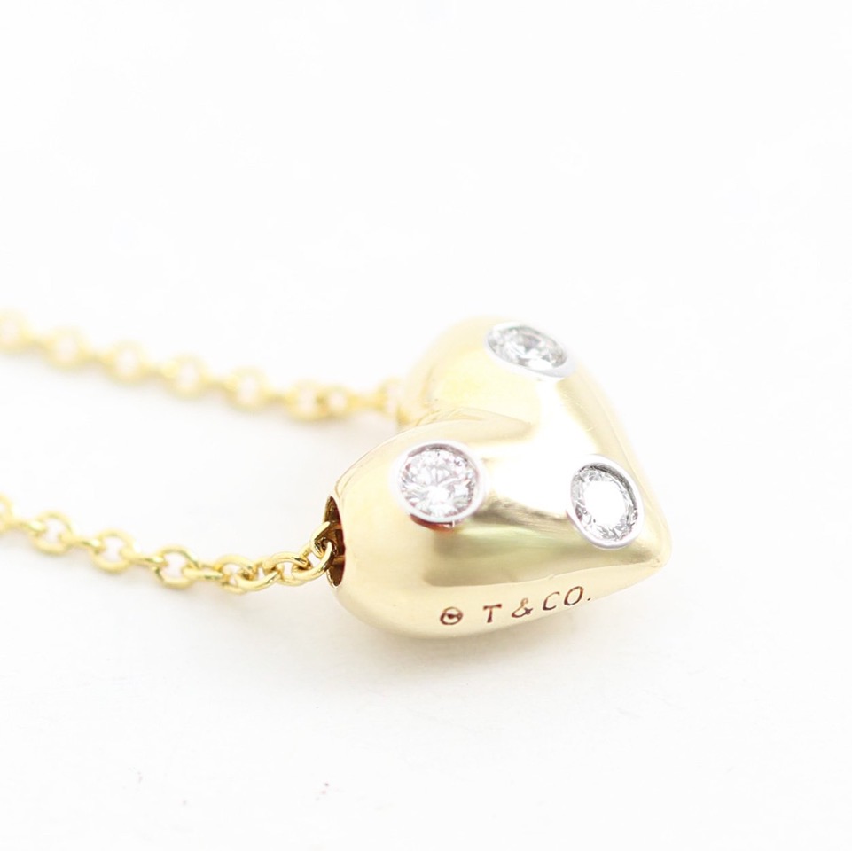 d8f03b42-1feb-4d72-90a6-8284cf934c6c