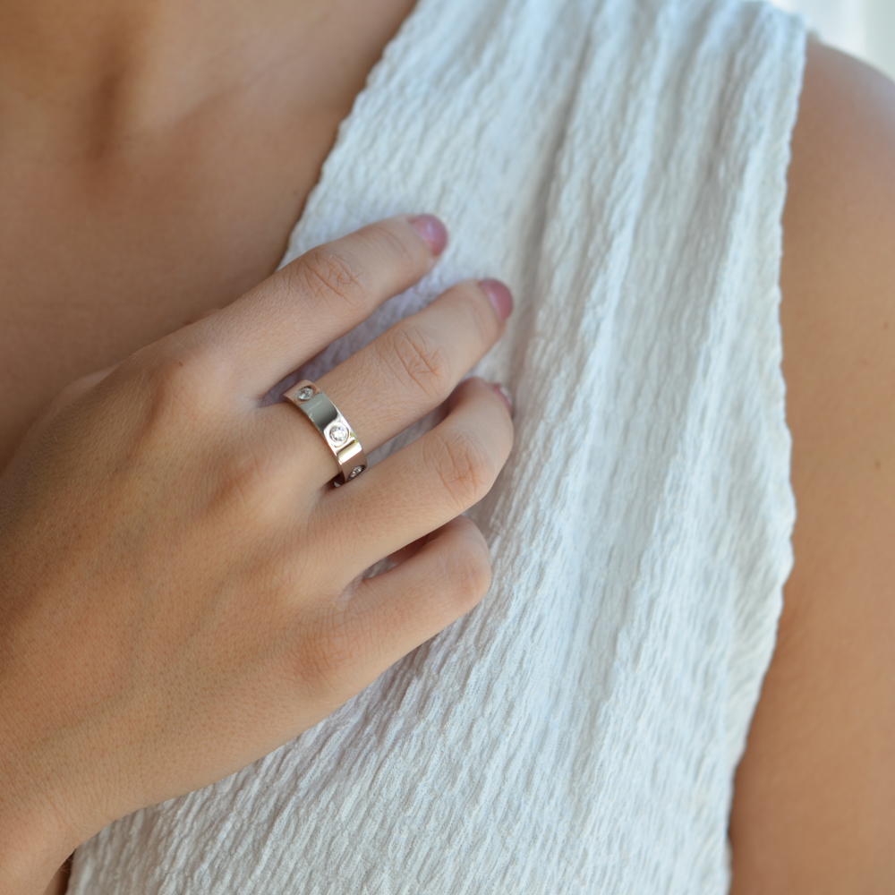 Cartier-dia-love-ring-2
